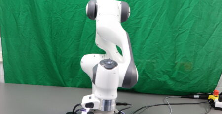 Roboter mit Vakuumgreifer